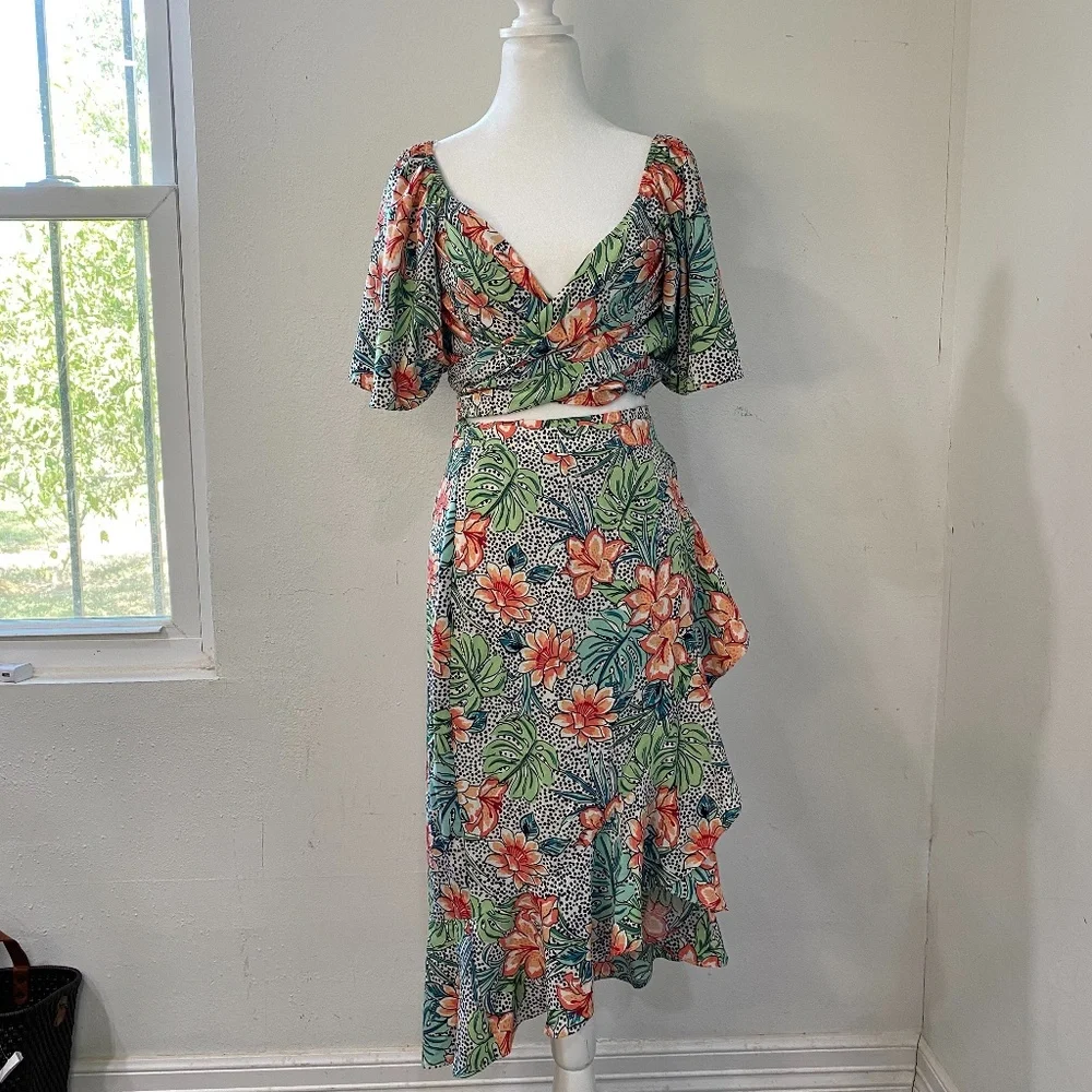 Outrageous Fortune Two-Piece Outfit - Picture 1 of 2